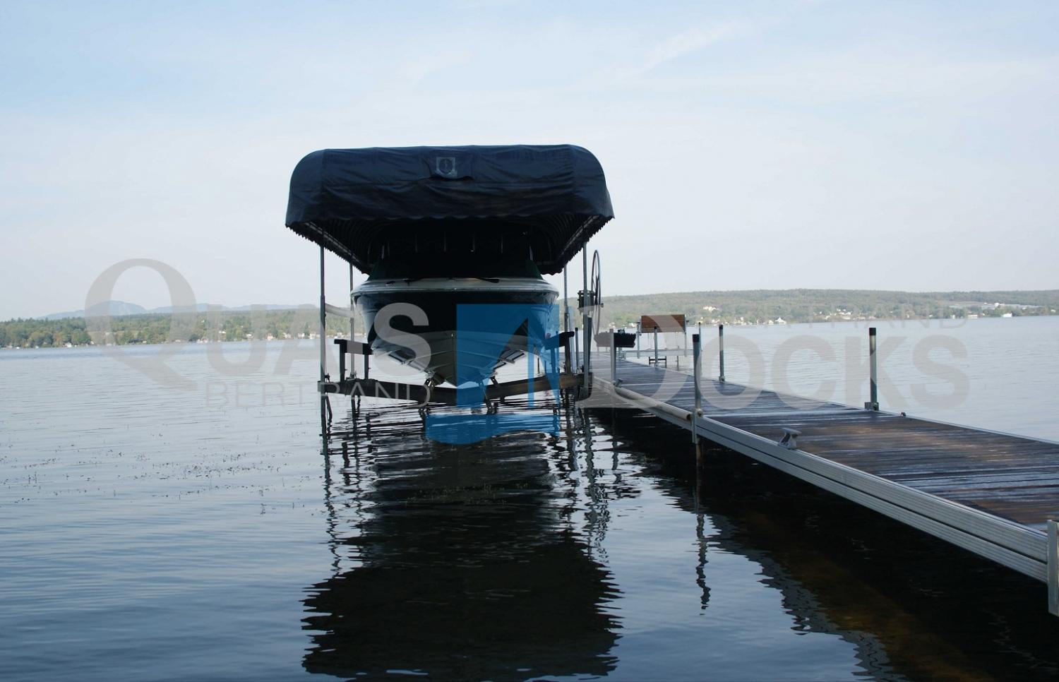 Standard canopy - Boat Lifts