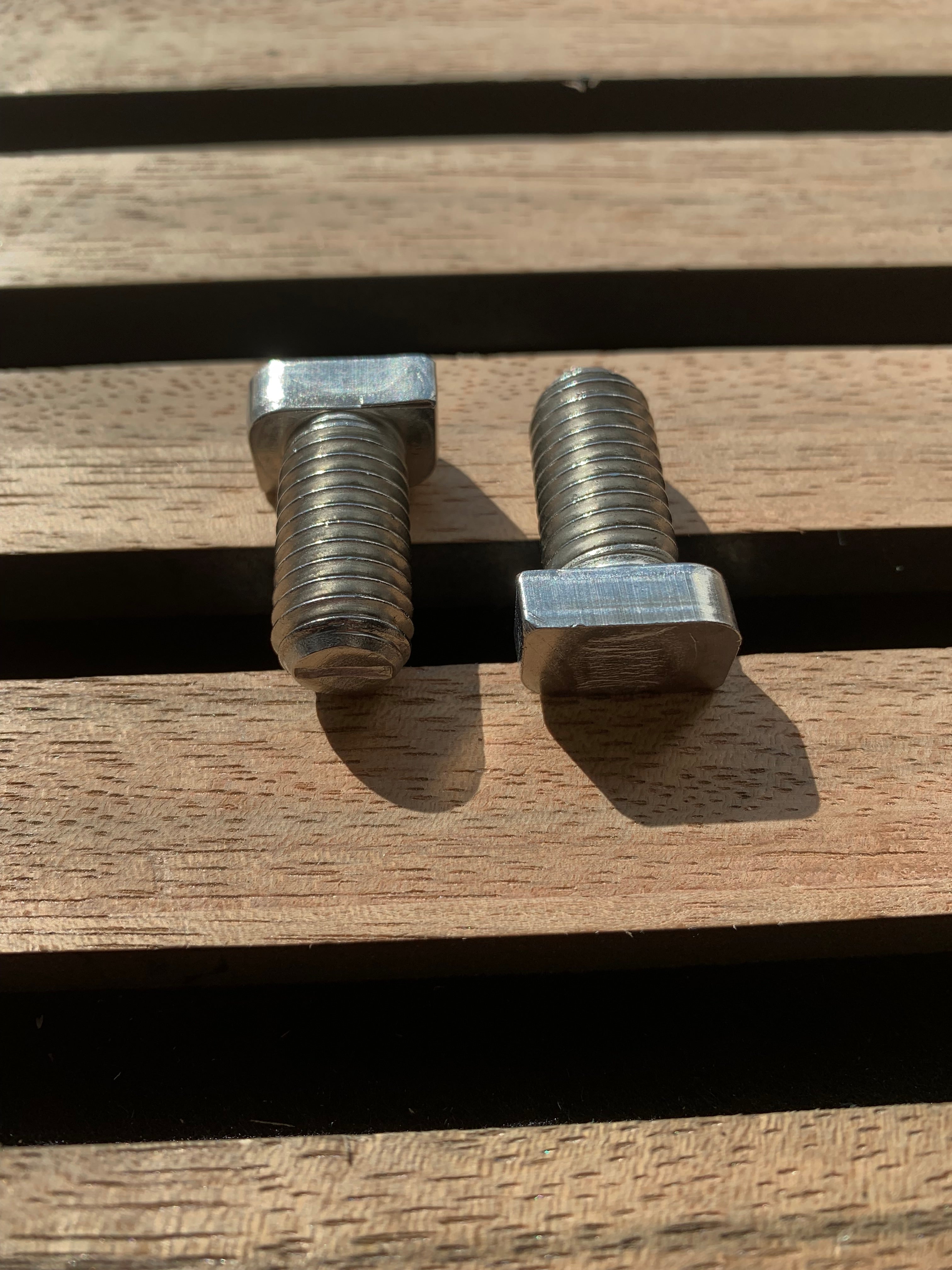 Boulon "T" 1" pour taquets en inox Quai Lanaudière Saint-Donat