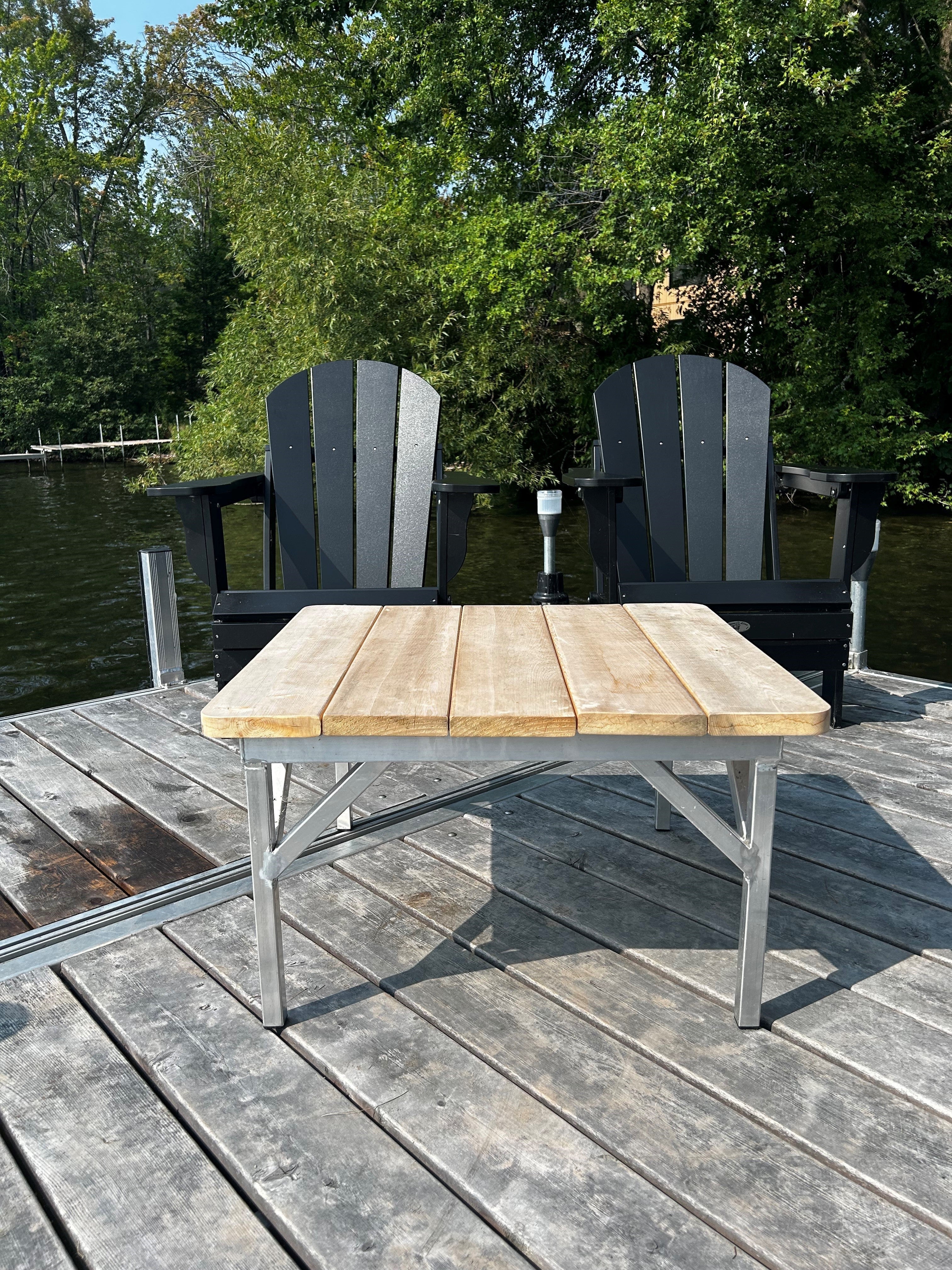 Table carrée de 27'' - NOUVEAUTÉ Quai Lanaudière Saint-Donat