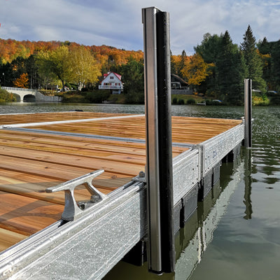 Défenses Verticales Ajustables Alumi. & PVC noirs Quai Lanaudière Saint-Donat