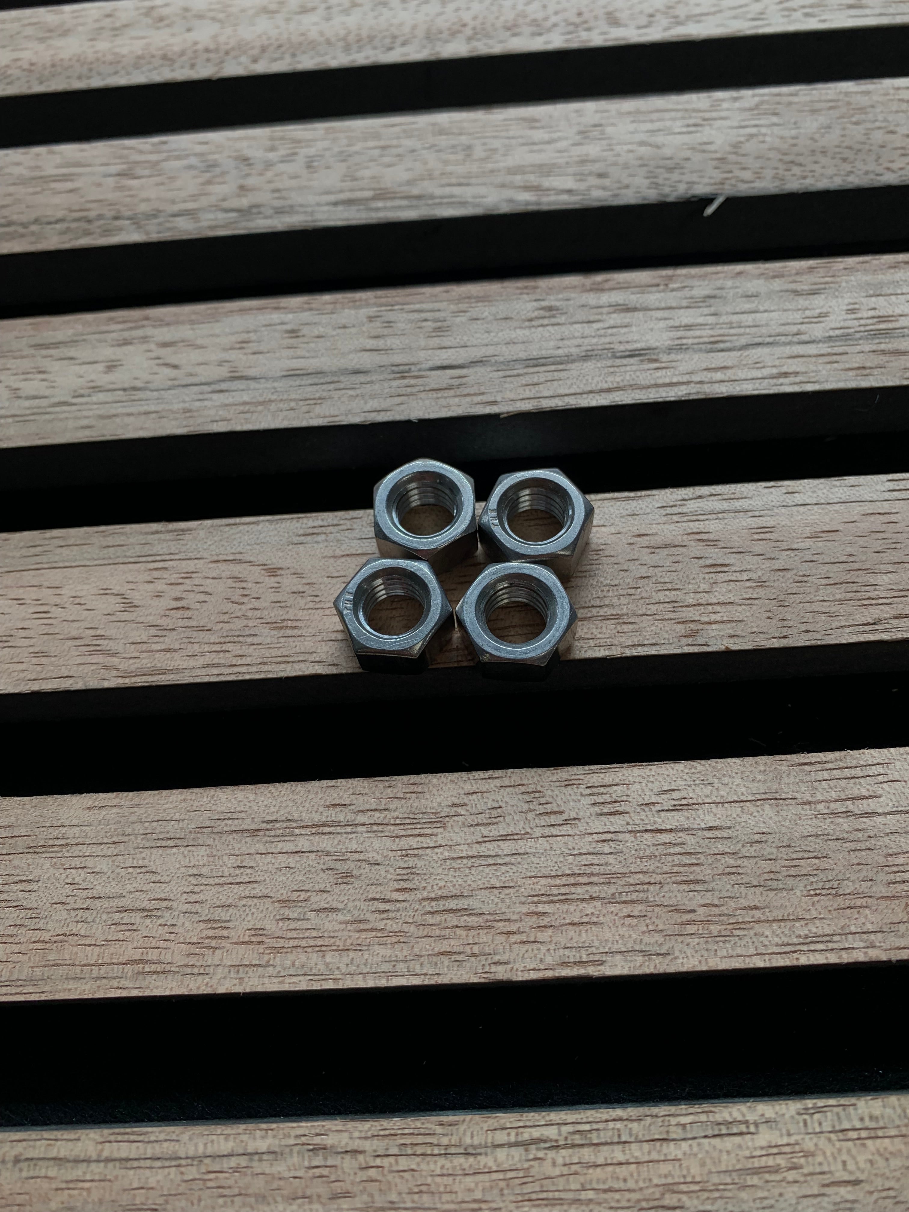 Ecrou 3/8 (4 pcs) - 11088