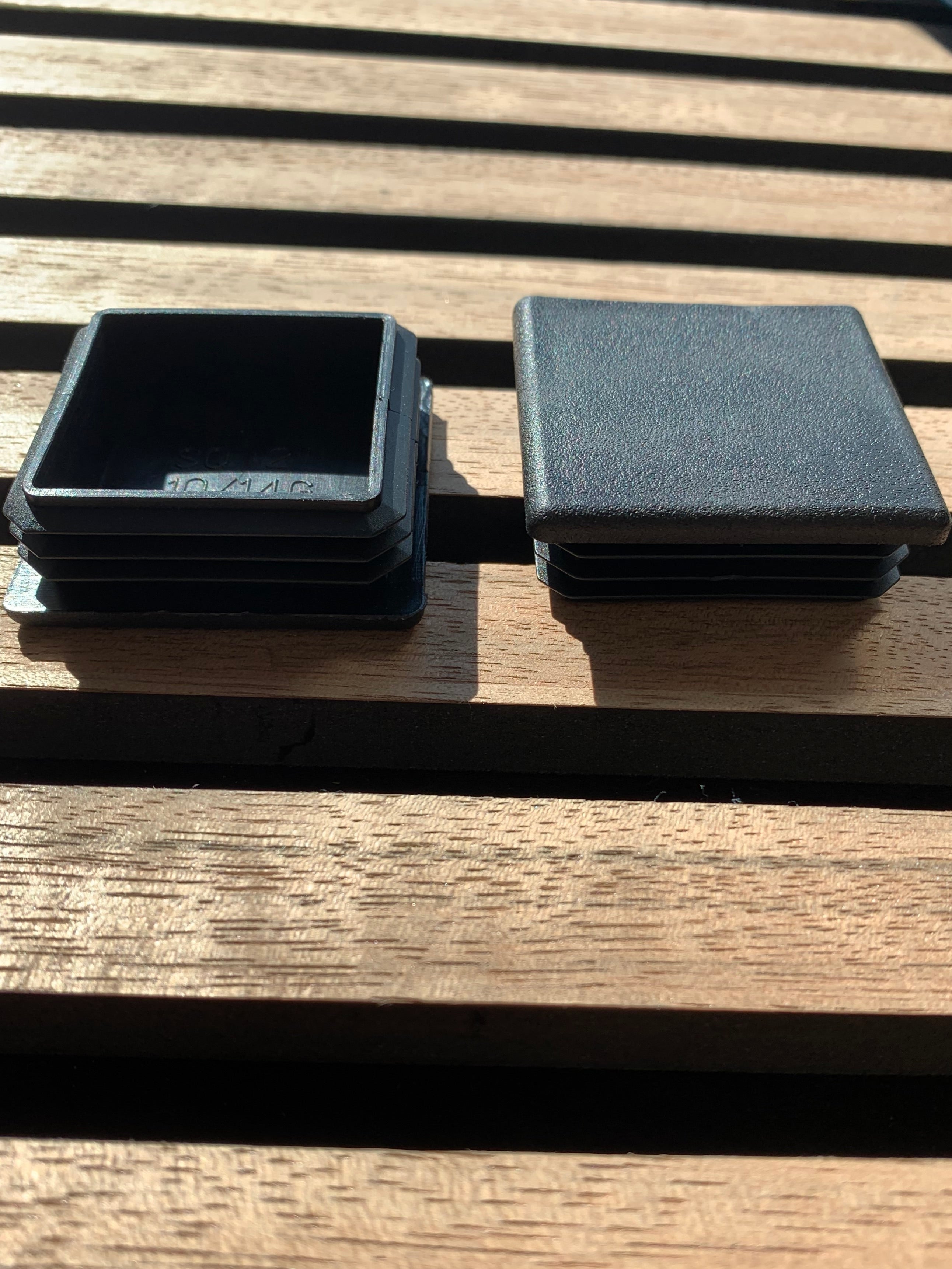 Cap 2'‘ x 2’' Black - 0723