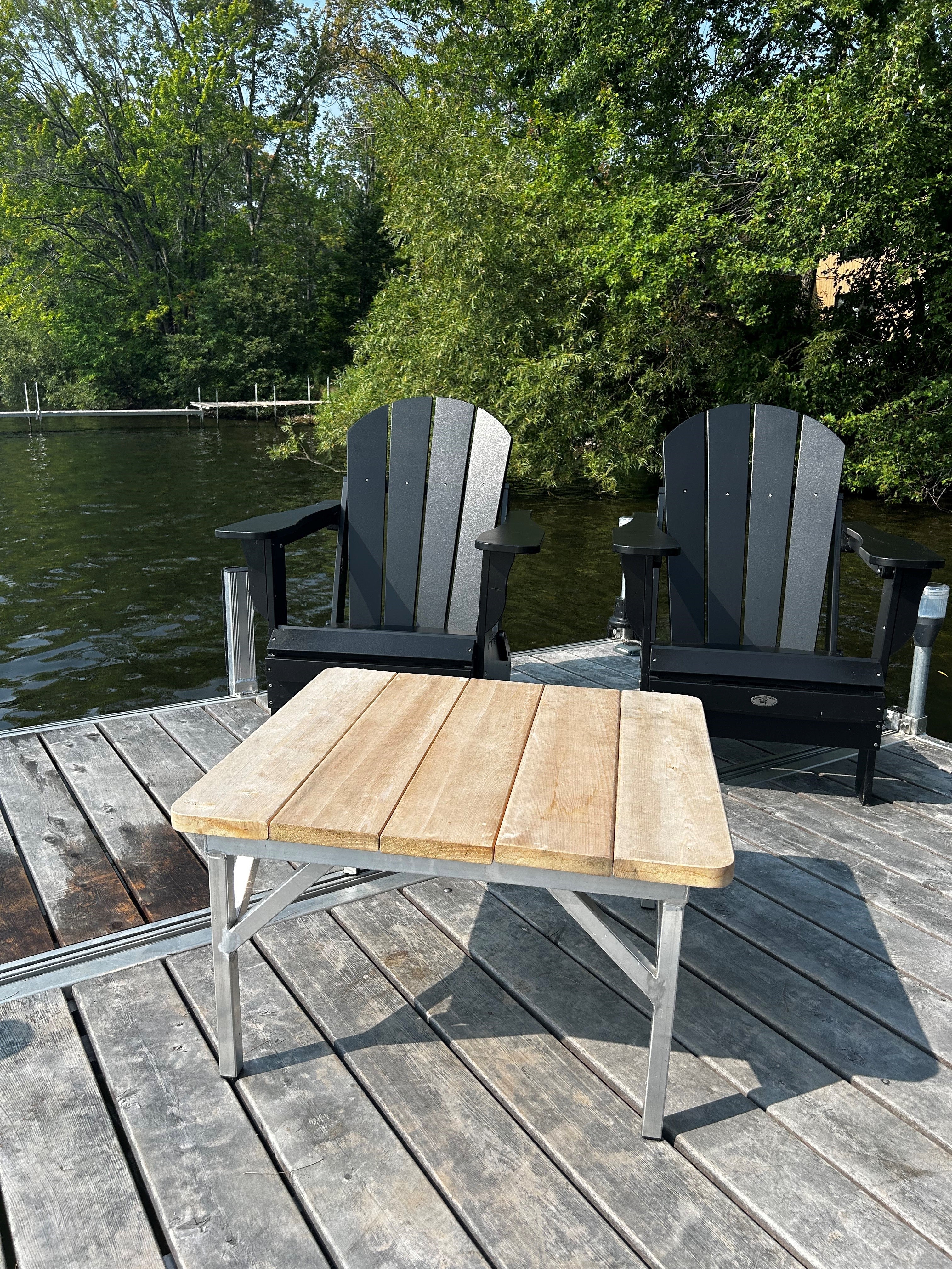 Table carrée de 27'' - NOUVEAUTÉ Quai Lanaudière Saint-Donat